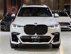 بی ئێم دەبڵیو X7